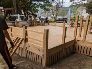 令和6年10月18日（金）宮崎市野島地区「野島神社の神楽の舞台づくりと神社の清掃」のお手伝い